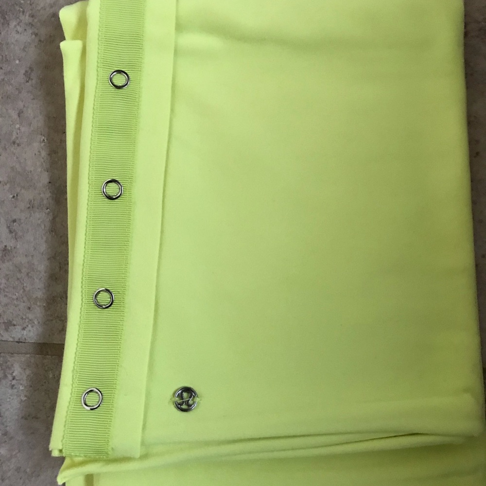 Lululemon Lot! - Picture 2 of 5